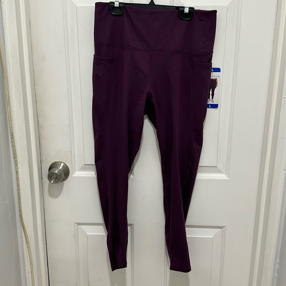 NWT Danskin Ultra High Rise Legging